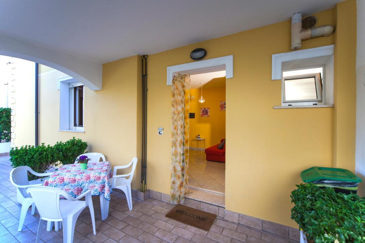 Residence Yellow Rimini Exterior foto
